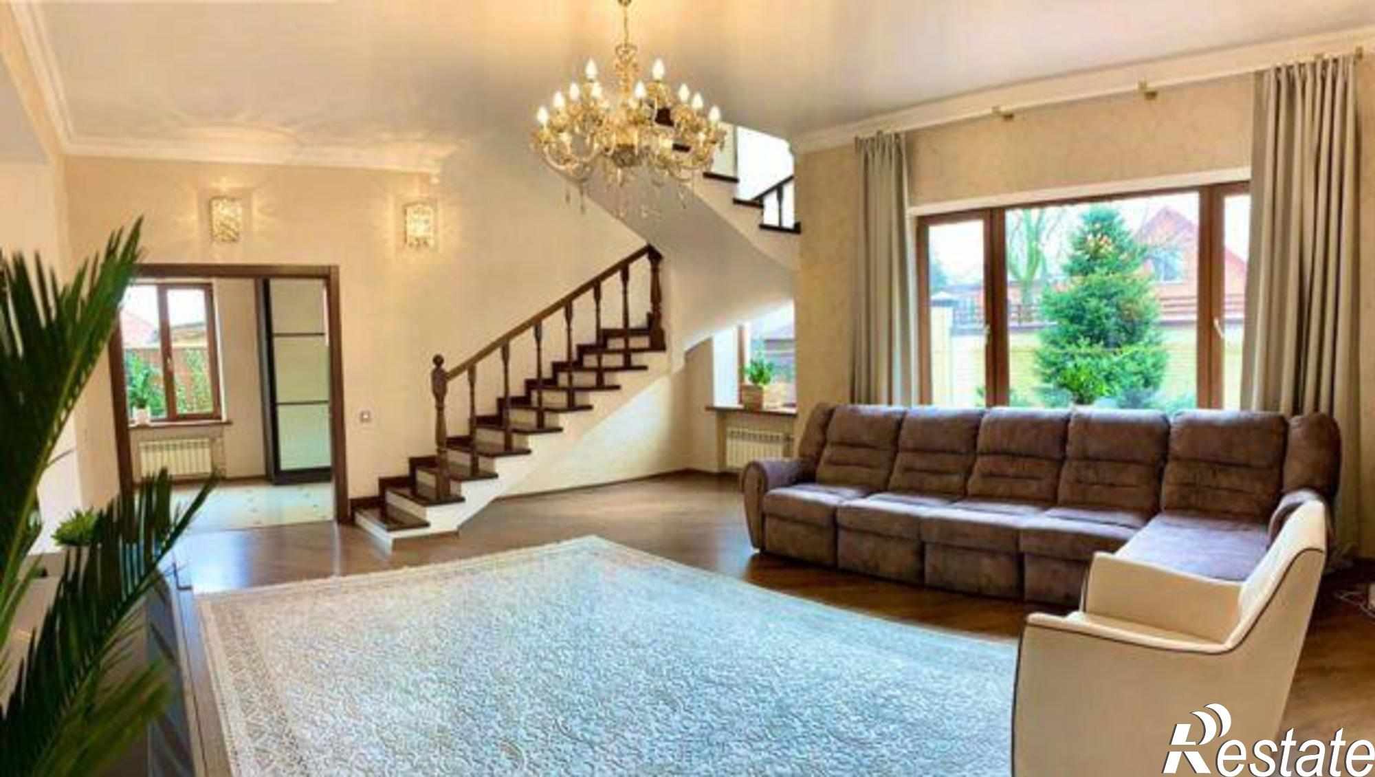Купить дачу, дом, коттедж за 22 800 000 рублей на улица Горбачёва, 108А