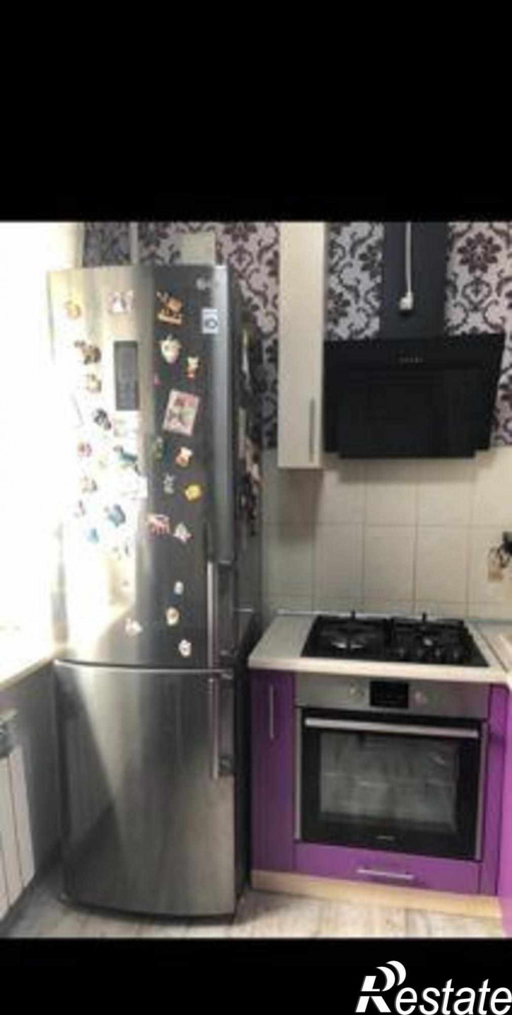 4-комн квартира улица Поляничко, 3Б