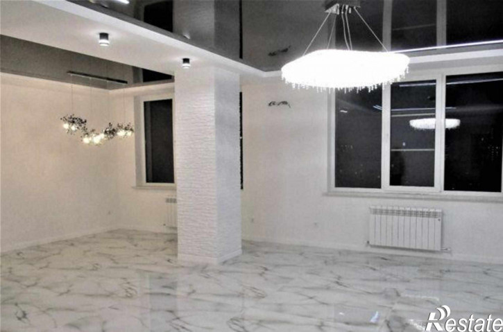 3-комн квартира улица Тельмана, 110с1