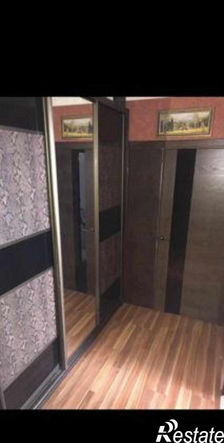 4-комн квартира улица Поляничко, 3Б