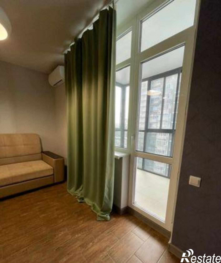 2-комн квартира проспект Сиверса, 32