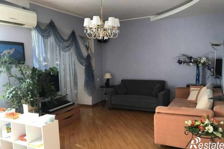 3-комн квартира проспект Королёва, 27/5