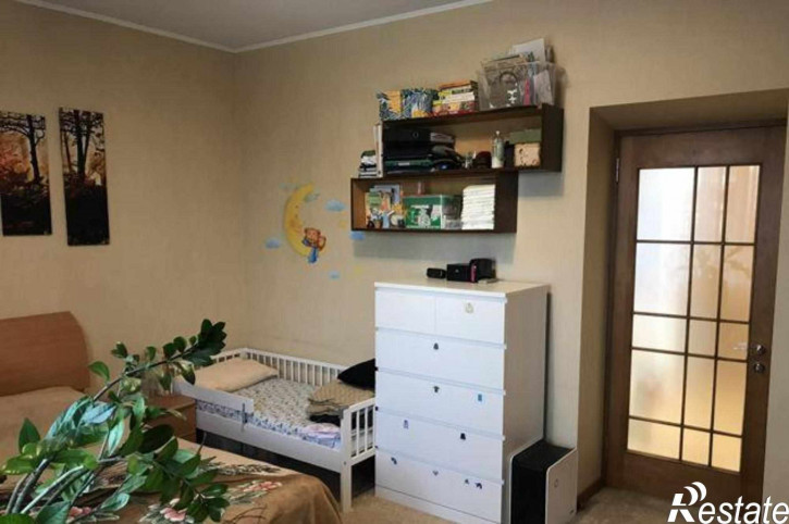 3-комн квартира проспект Королёва, 27/5