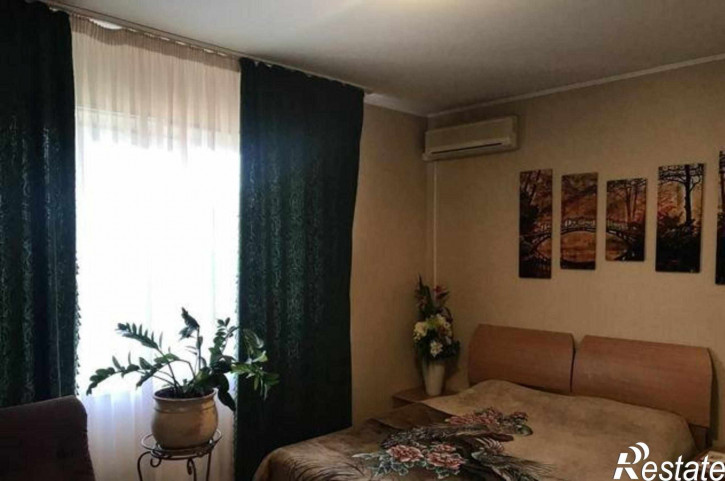 3-комн квартира проспект Королёва, 27/5