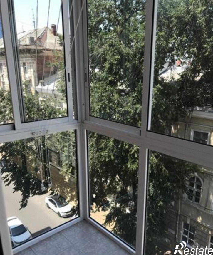 3-комн квартира улица Серафимовича, 74