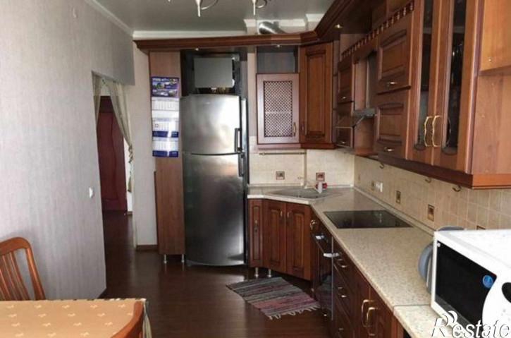 3-комн квартира проспект Королёва, 9В