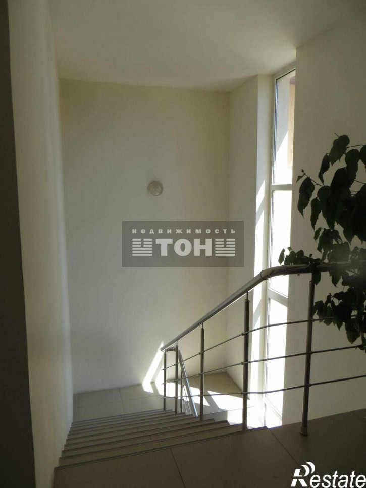 2-комн квартира ул. Янтарная, 13