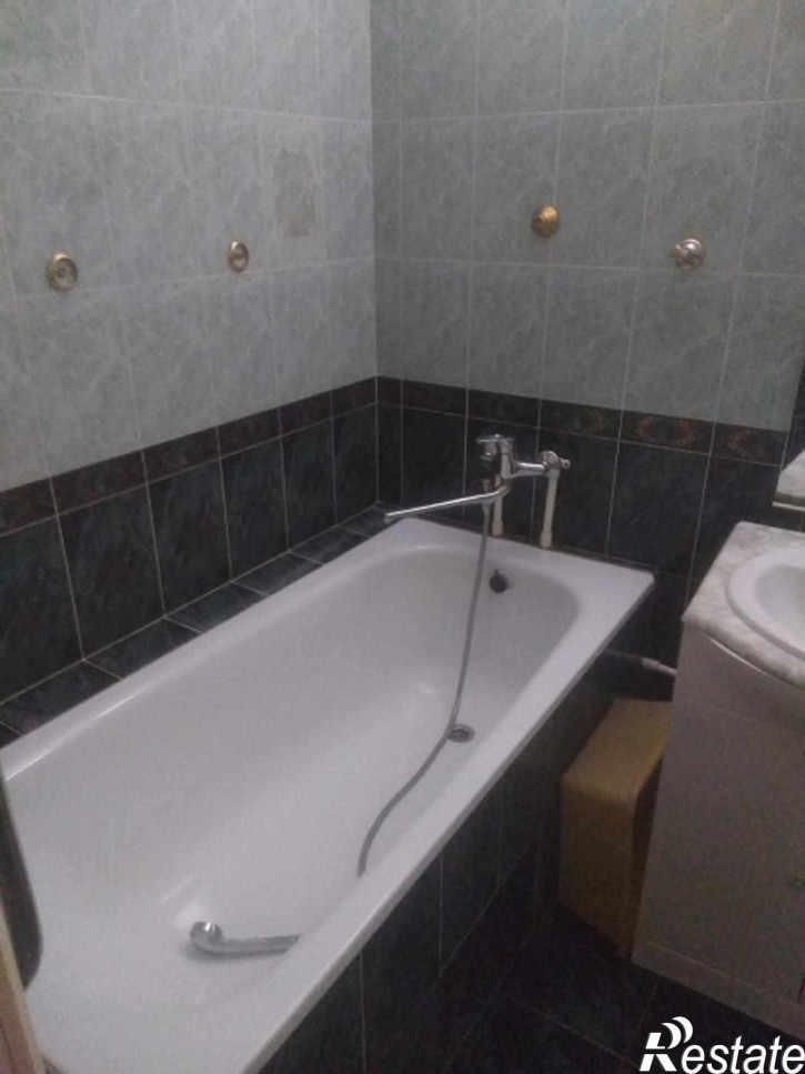 2-комн квартира Кирова ул, 30