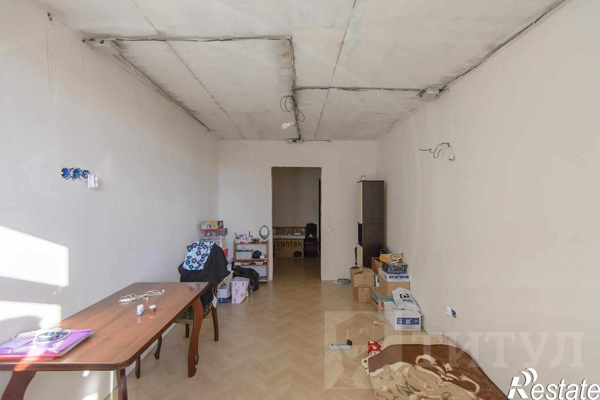 Купить квартиру за 12 000 000 рублей на Александровка, 40-летия Победы