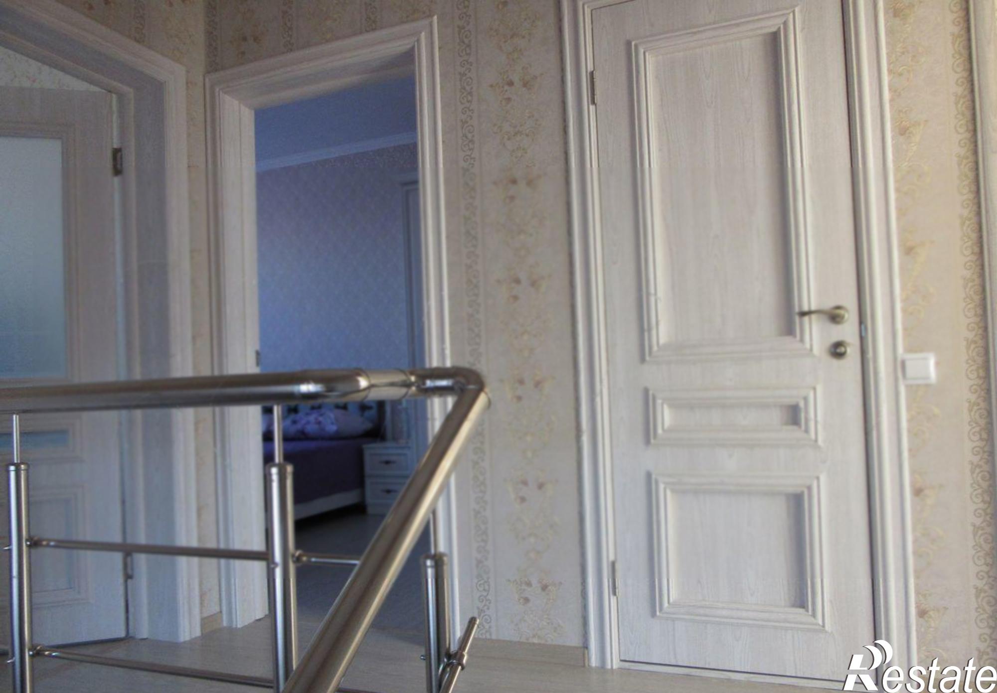 Купить дачу, дом, коттедж за 14 800 000 рублей на улица Жолоба