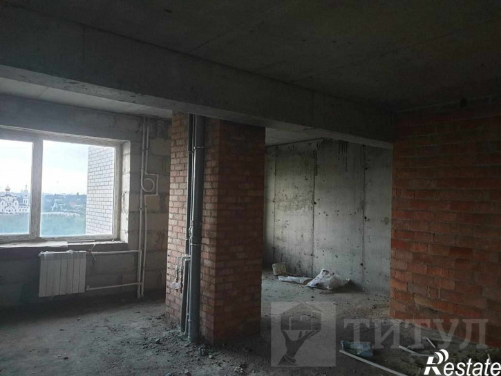 2-комн квартира СЖМ, Комарова