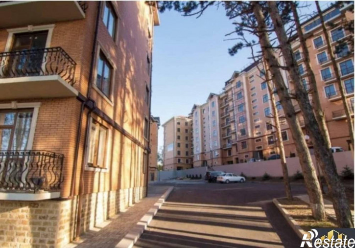2-комн квартира Парковая ул.