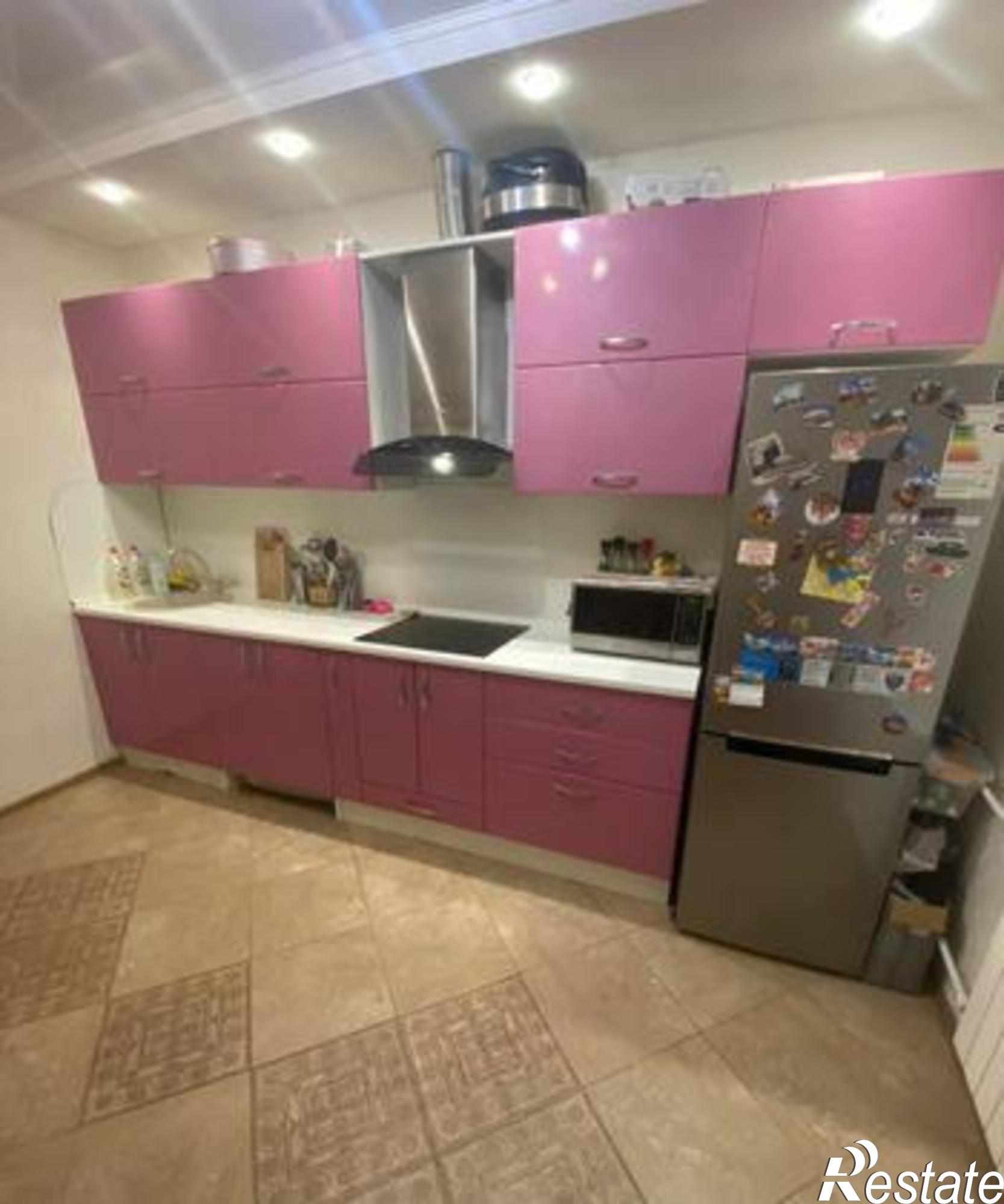 Купить квартиру за 3 750 000 рублей на улица Жмайлова, 4/2