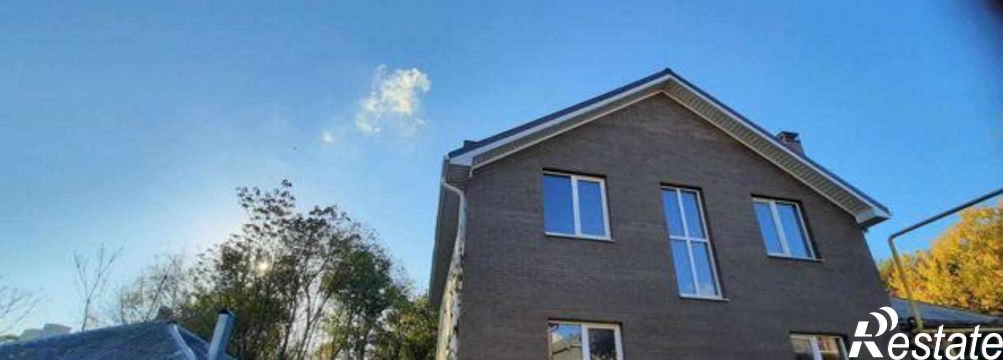 Купить дачу, дом, коттедж за 10 360 000 рублей на Театральная площадь, 33