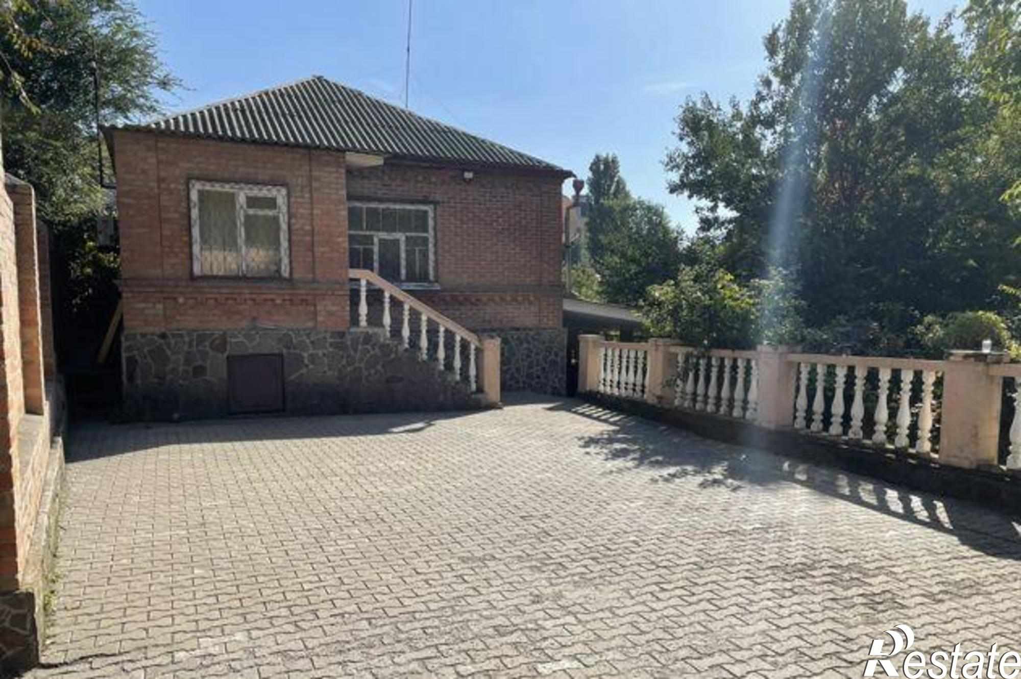 Купить дачу, дом, коттедж за 10 450 000 рублей на улица Чкалова, 50А