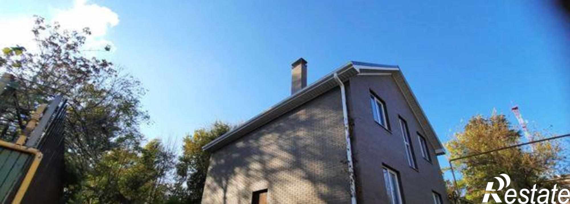 Купить дачу, дом, коттедж за 10 360 000 рублей на Театральная площадь, 33
