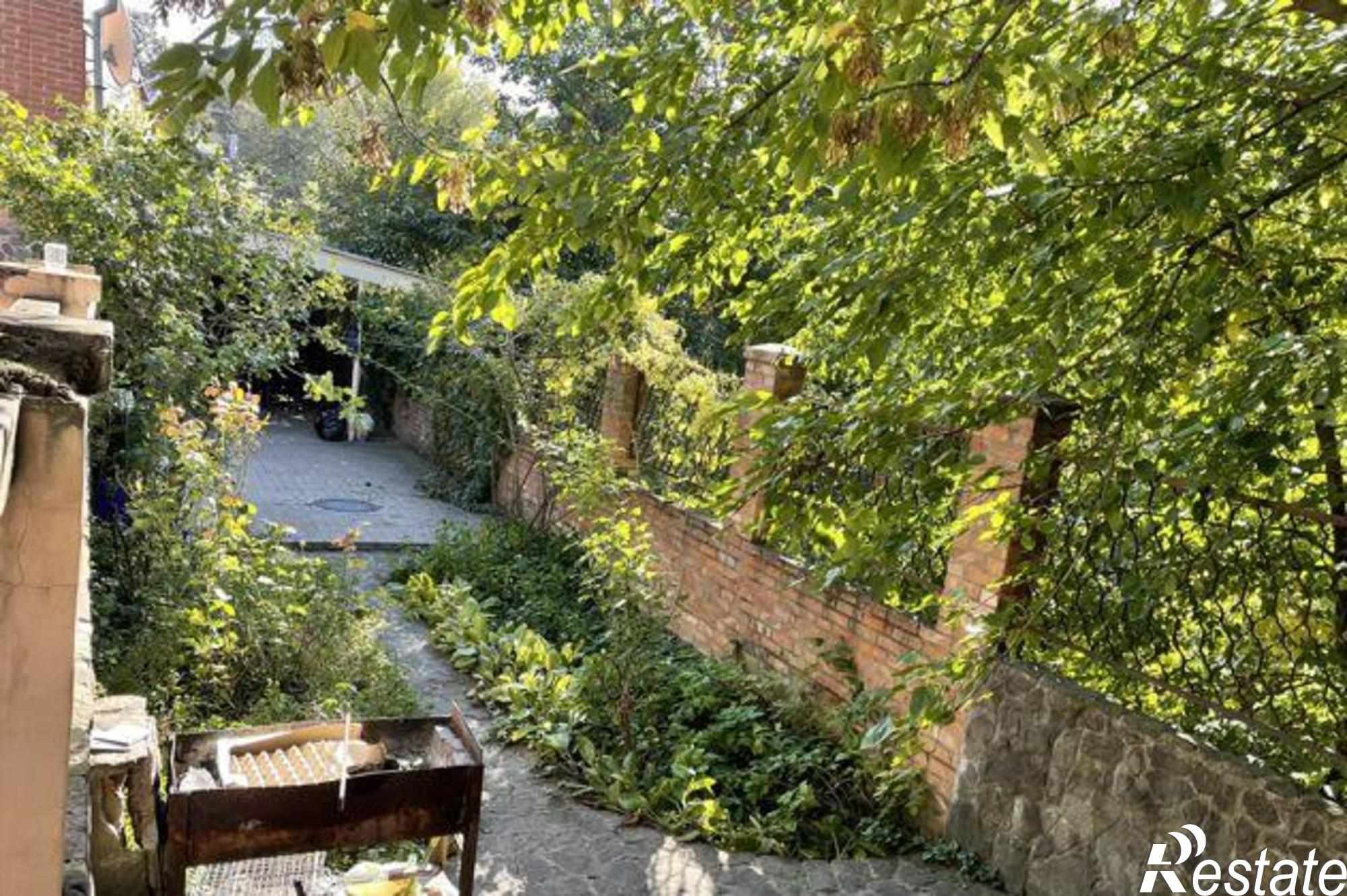 Купить дачу, дом, коттедж за 10 450 000 рублей на улица Чкалова, 50А
