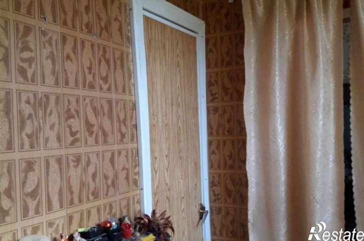 4-комн квартира улица 34-я Линия, 40