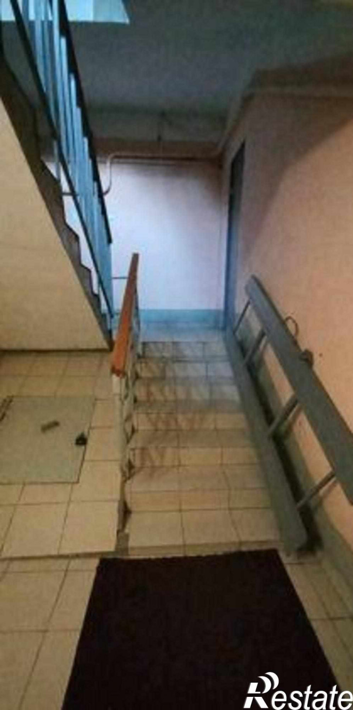 3-комн квартира проспект Космонавтов, 22
