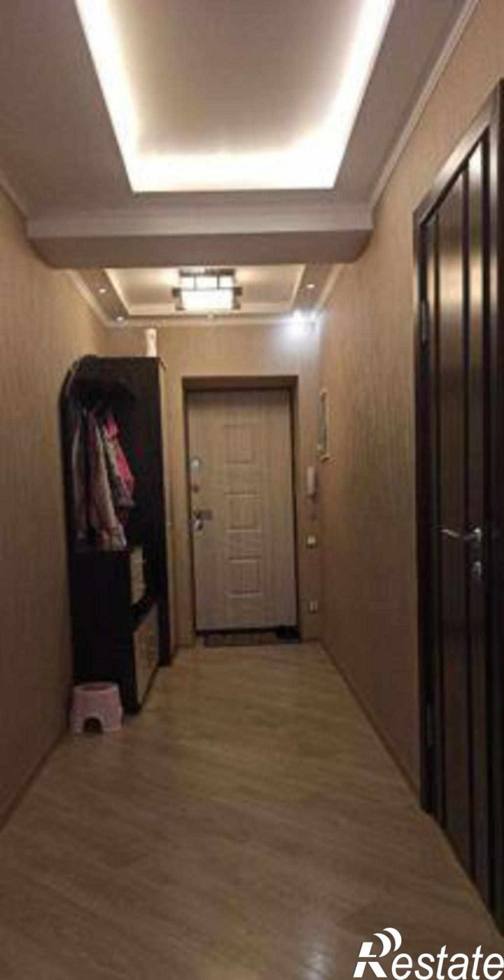 2-комн квартира Орбитальная улица, 90
