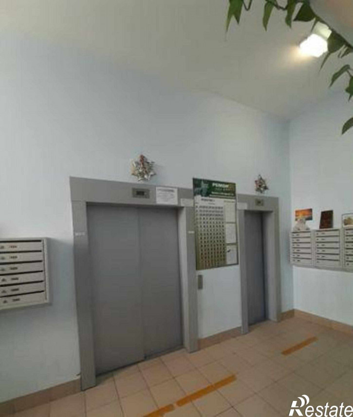 2-комн квартира улица Жданова, 19