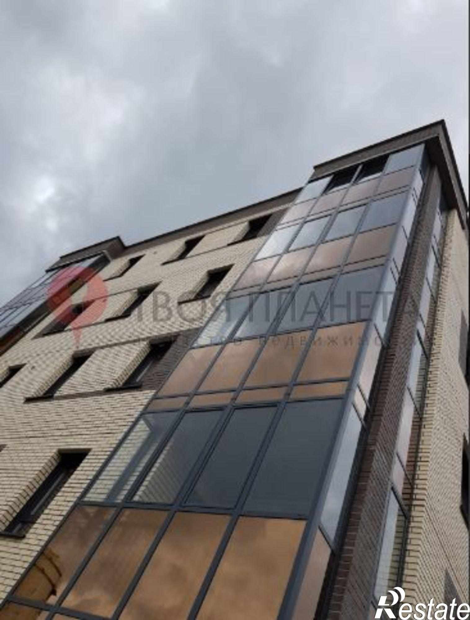 Купить квартиру за 4 801 160 рублей на Затонского,105/3