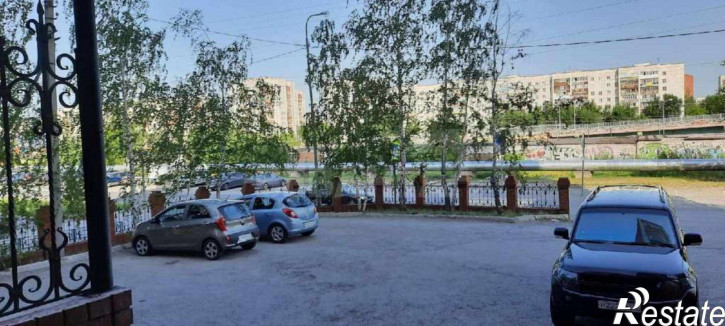 3-комн квартира ул. Монтажников          д. 1