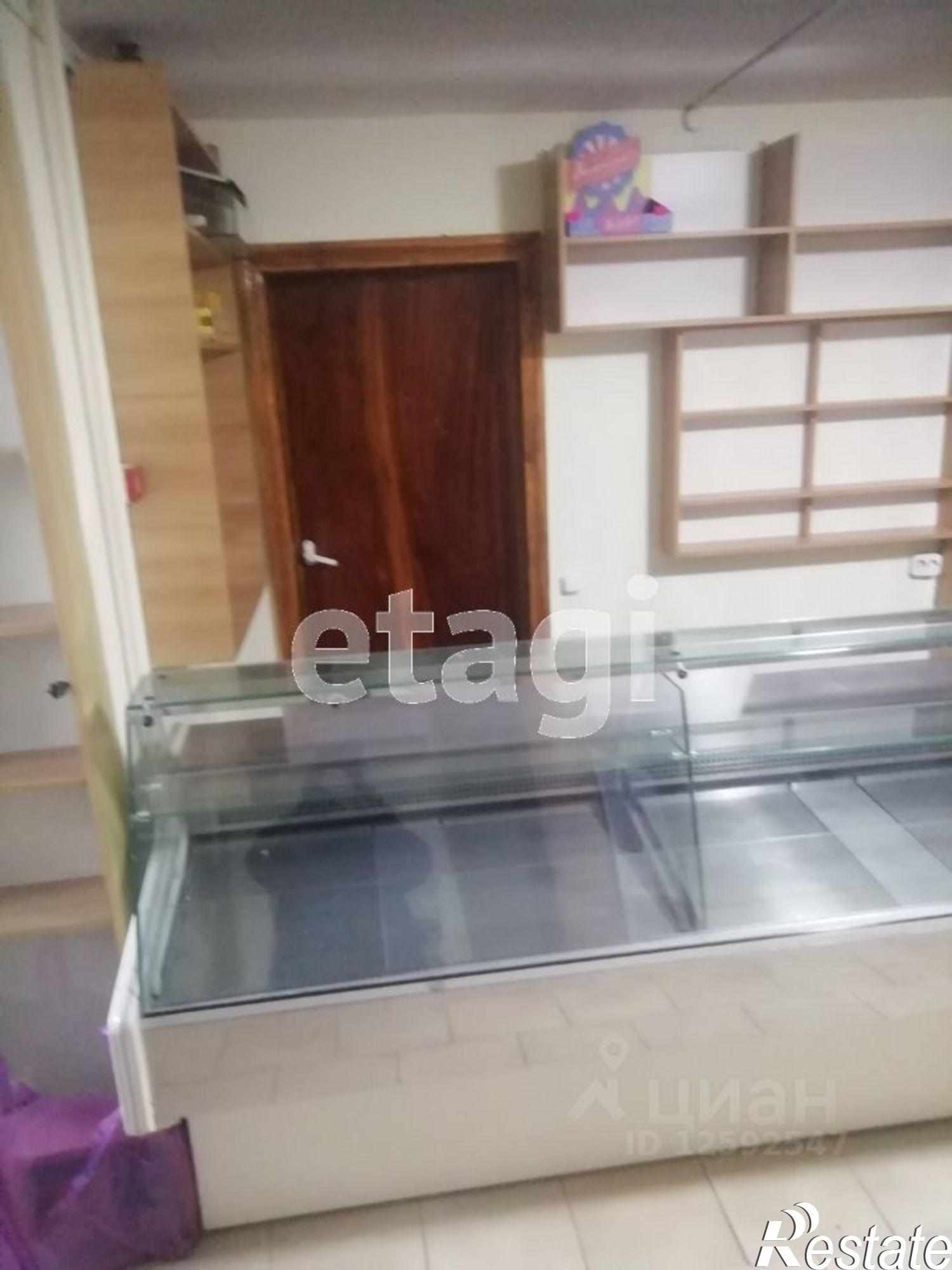 Купить торговое помещение за 3 300 010 рублей на Крымская улица, 7