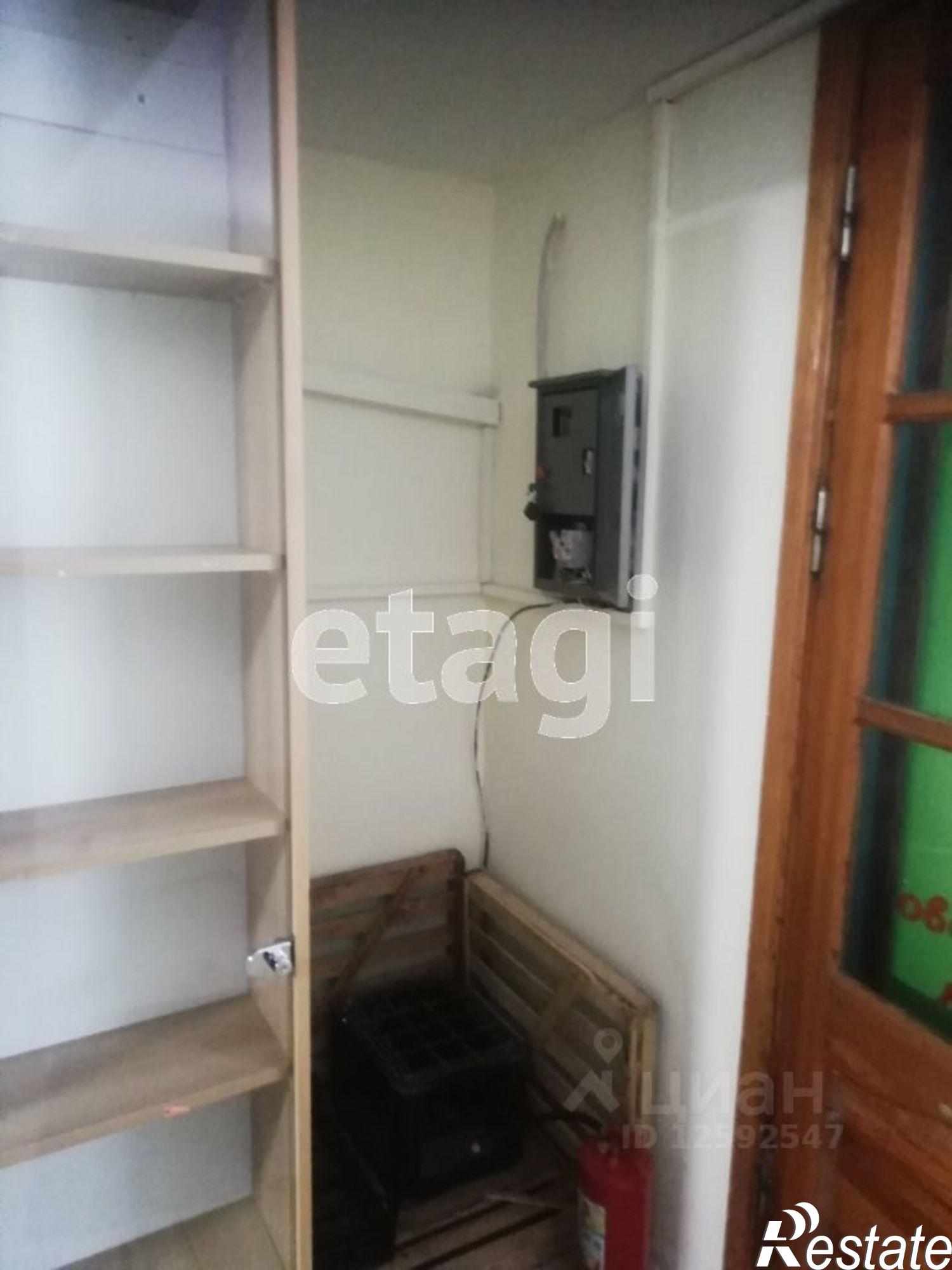 Купить торговое помещение за 3 300 010 рублей на Крымская улица, 7