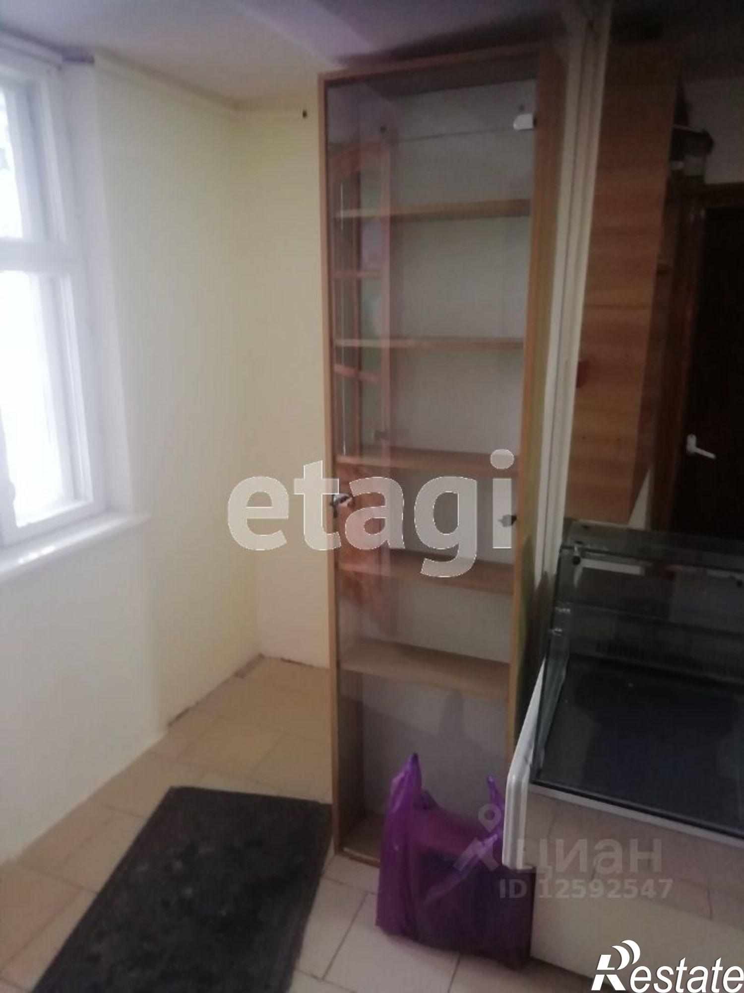 Купить торговое помещение за 3 300 010 рублей на Крымская улица, 7