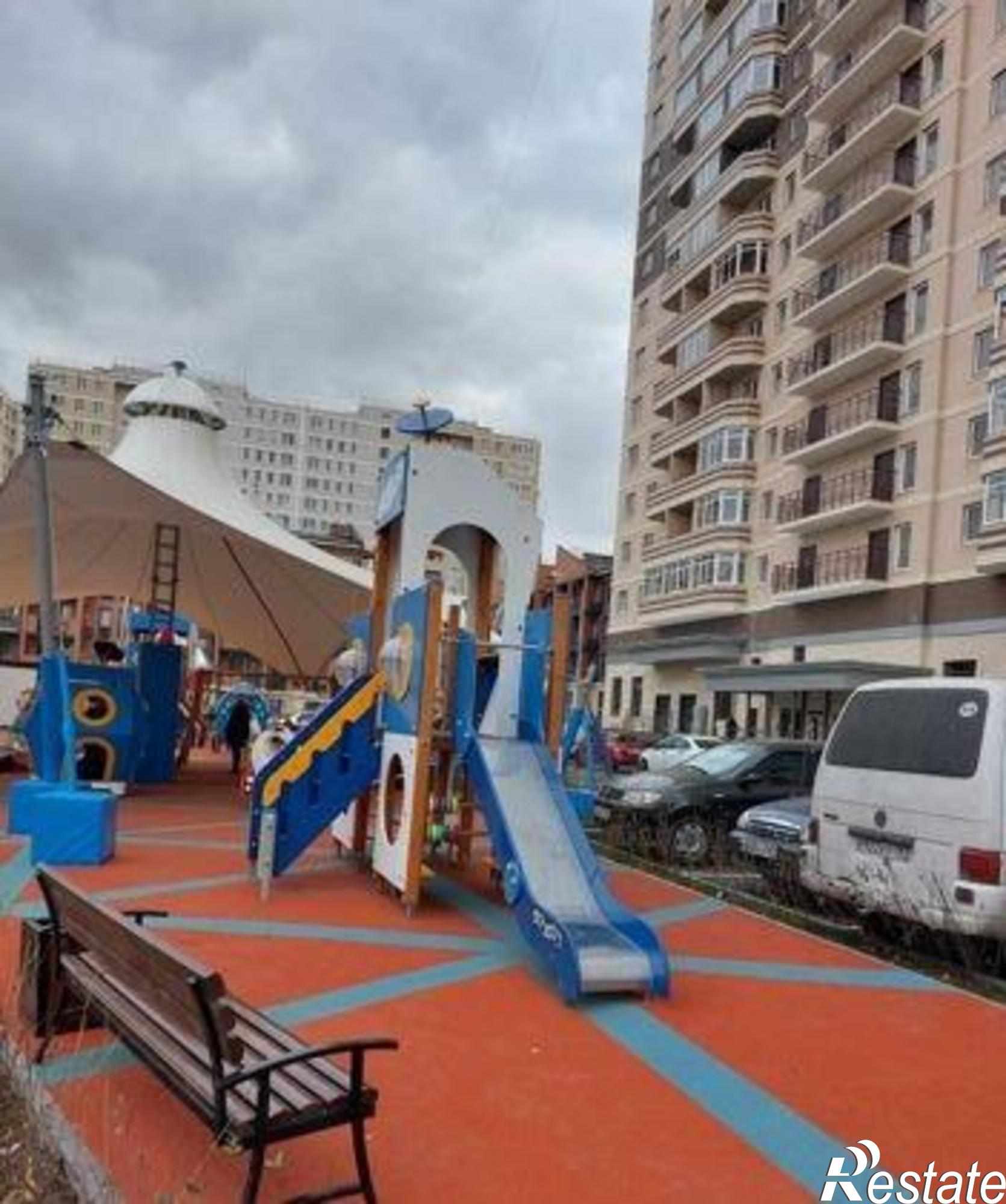 Купить квартиру за 3 400 000 рублей на Горсоветская улица, 49/1