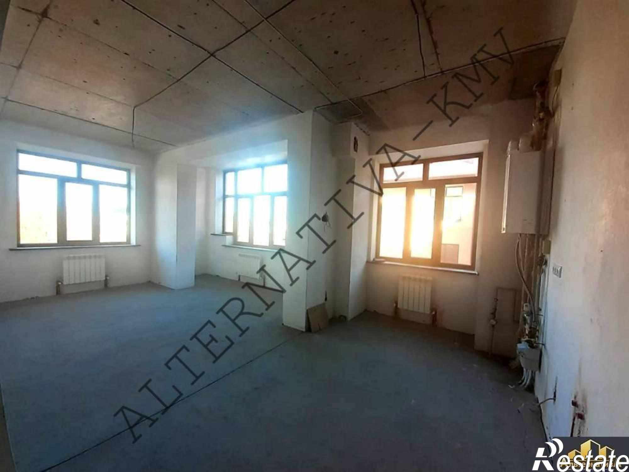 Купить квартиру за 32 300 000 рублей на Дзержинского пр-т.