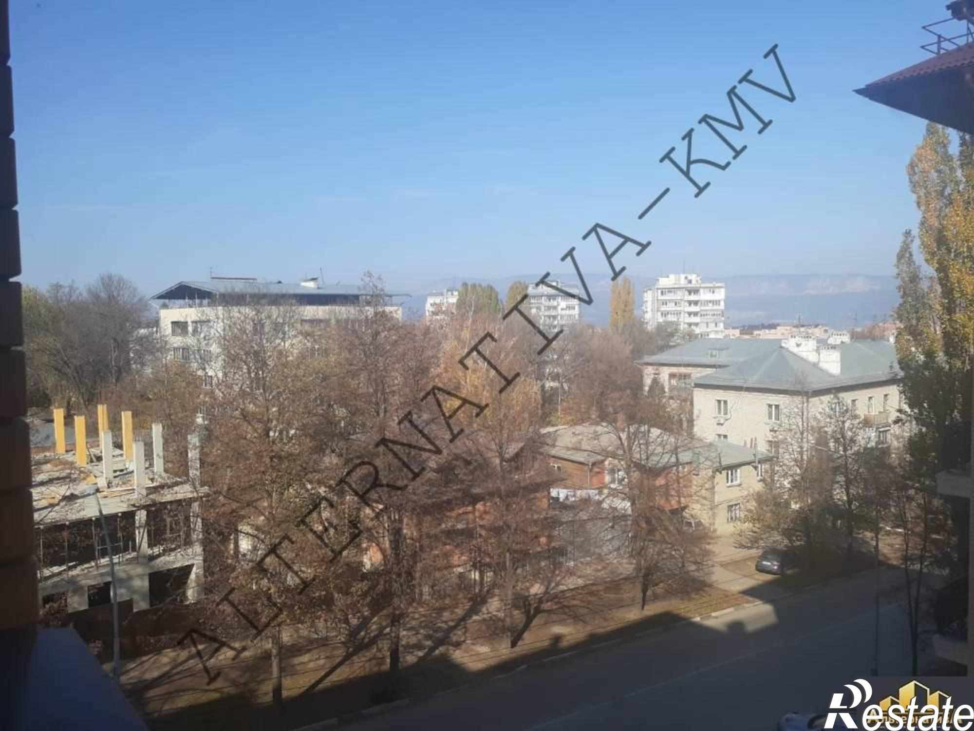 Купить квартиру за 32 300 000 рублей на Дзержинского пр-т.