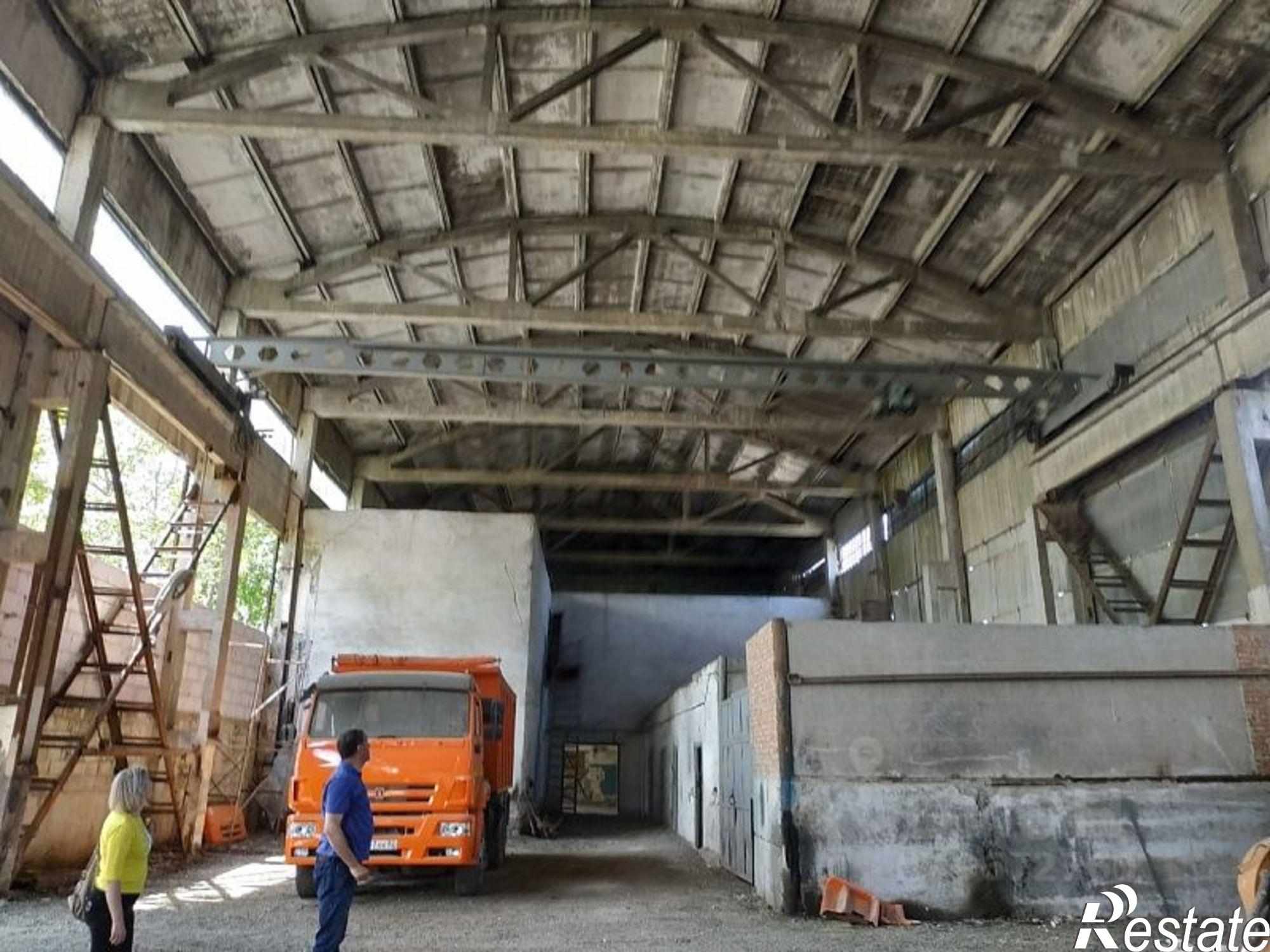 Купить складское помещение за 90 667 200 рублей на Монтажная улица