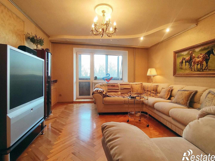5-комн квартира Красная улица, 64А