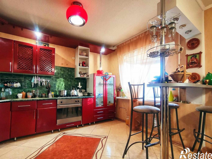 5-комн квартира Красная улица, 64А