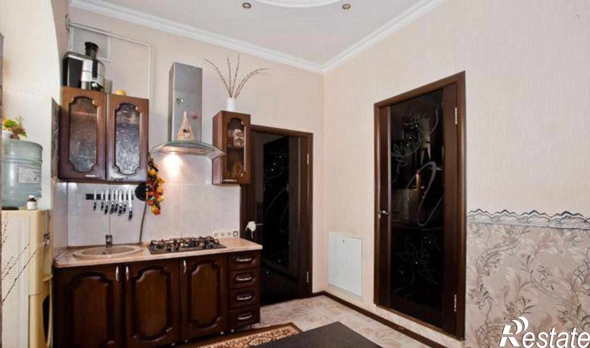 Купить дачу, дом, коттедж за 15 000 000 рублей на Еловая ул, 134