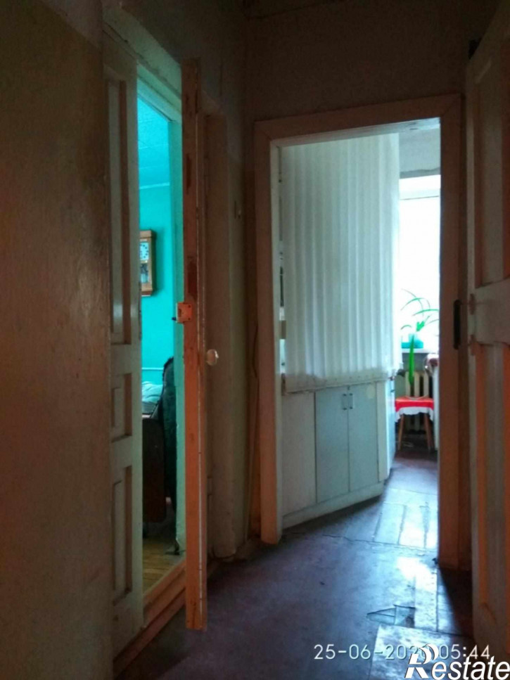 3-комн квартира Луначарского ул, 28