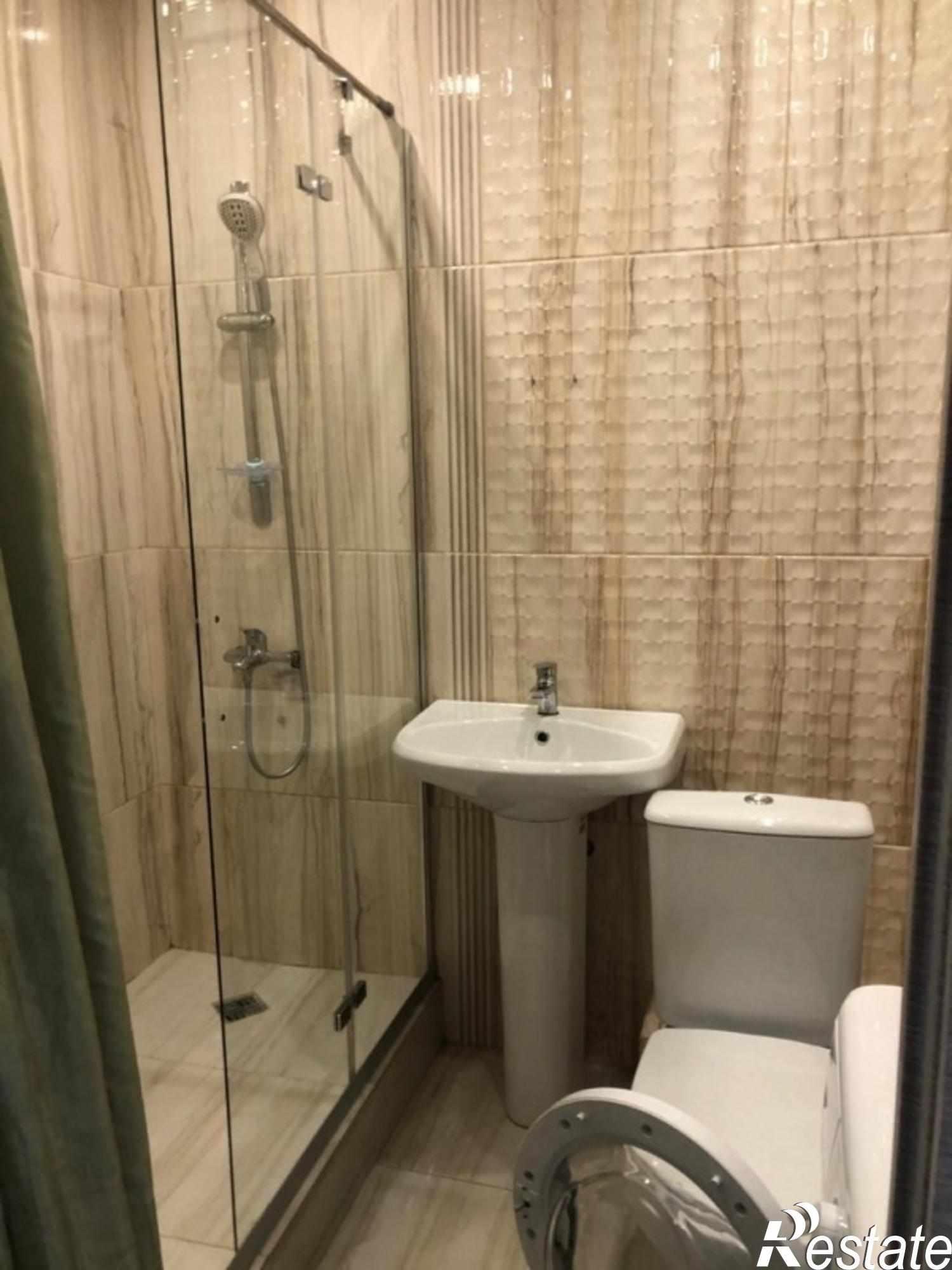 Сдать квартиру за 18 000 рублей на Карбышева улица, 67