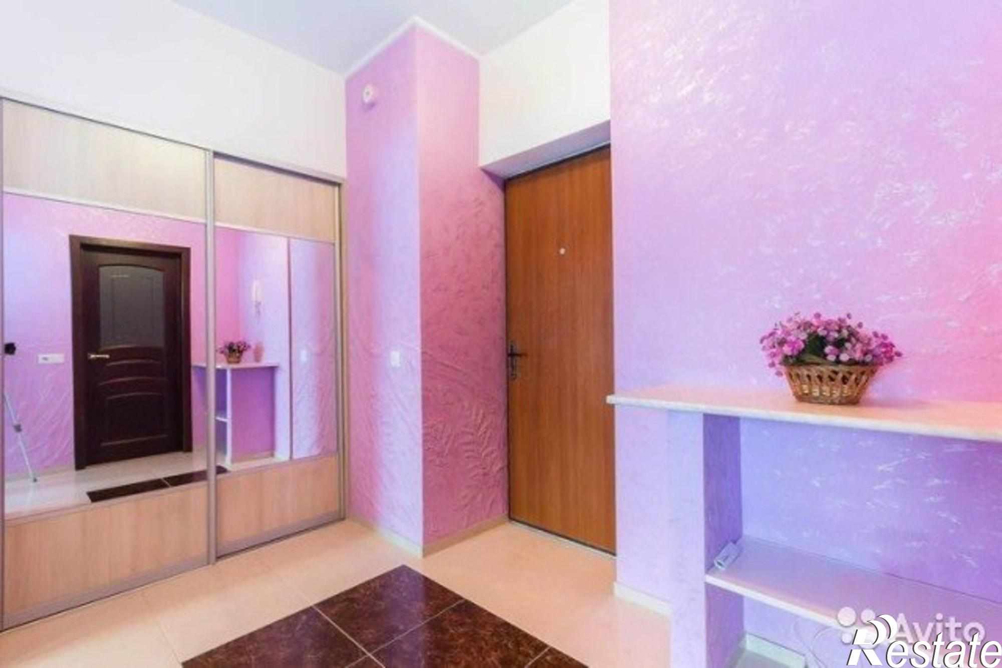 Сдать квартиру за 25 500 рублей на Революционная улица, 126