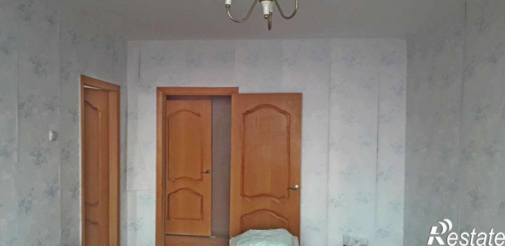 3-комн квартира Есенина улица, 36