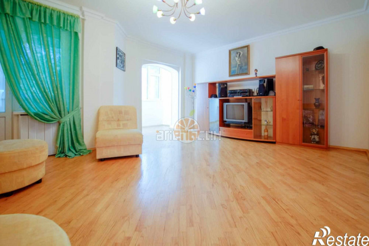 2-комн квартира Морозова, 82