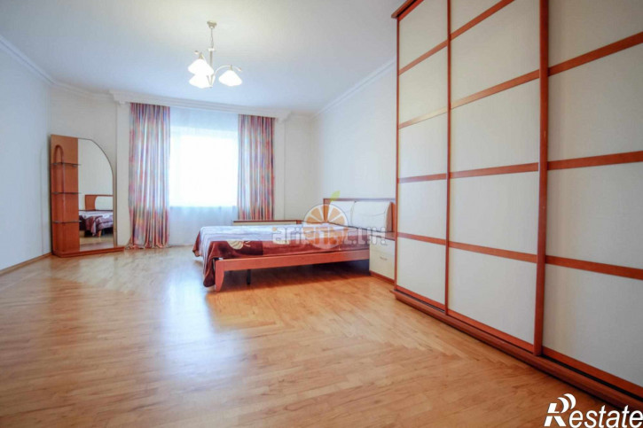 2-комн квартира Морозова, 82