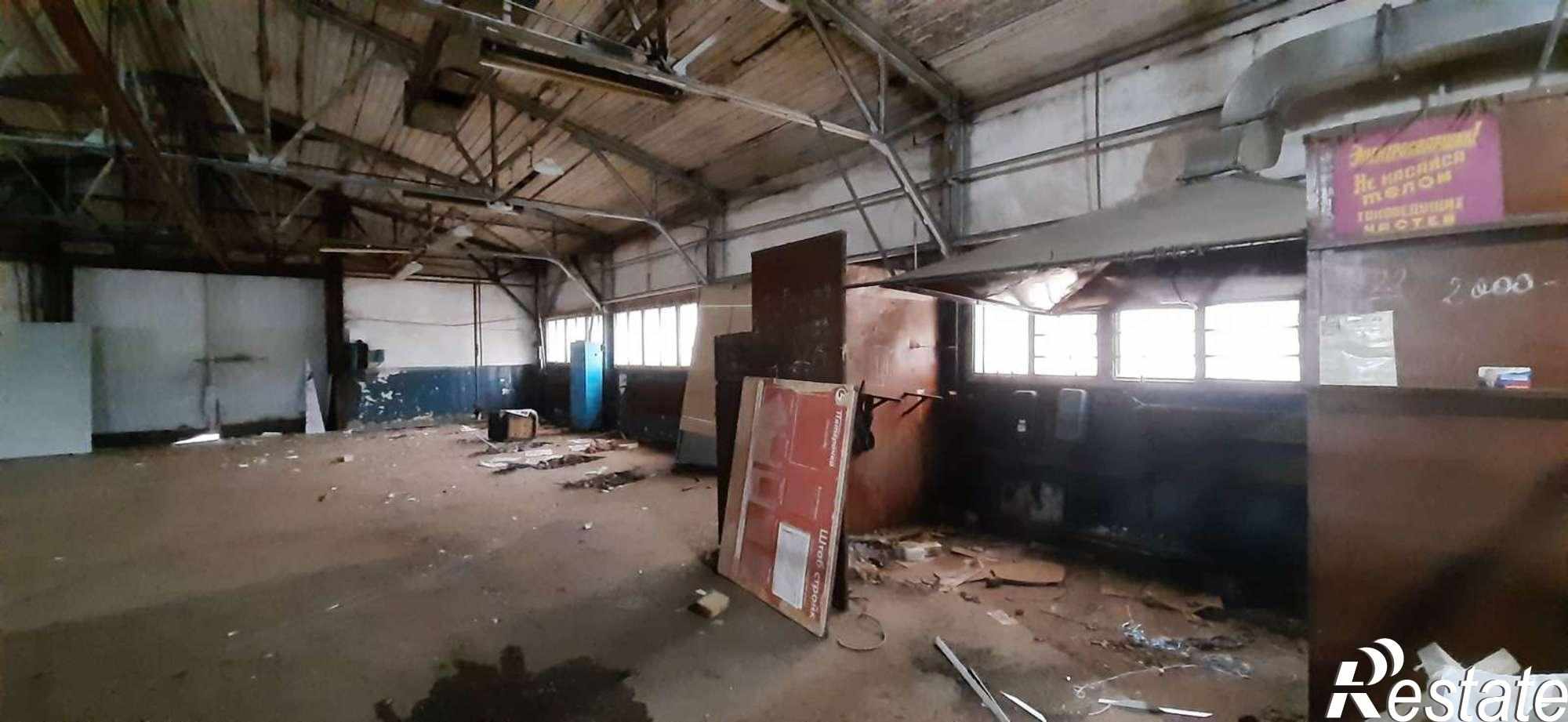 Сдать складское помещение за 30 000 рублей на Кривошеина улица, 9в