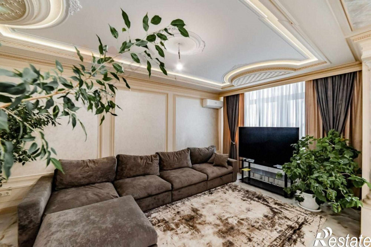 4-комн квартира Дальняя ул, 8к1