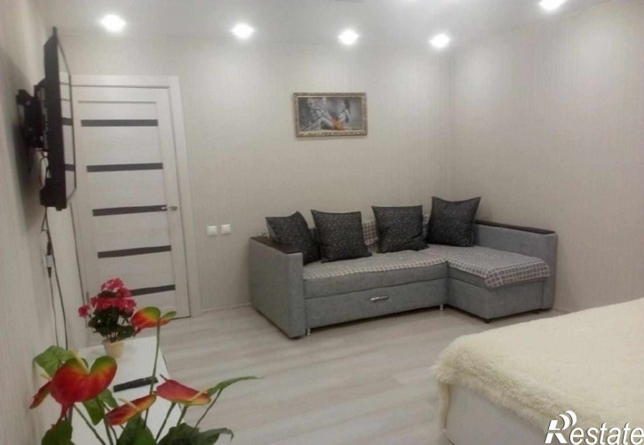 1-комн квартира Победы улица, 10