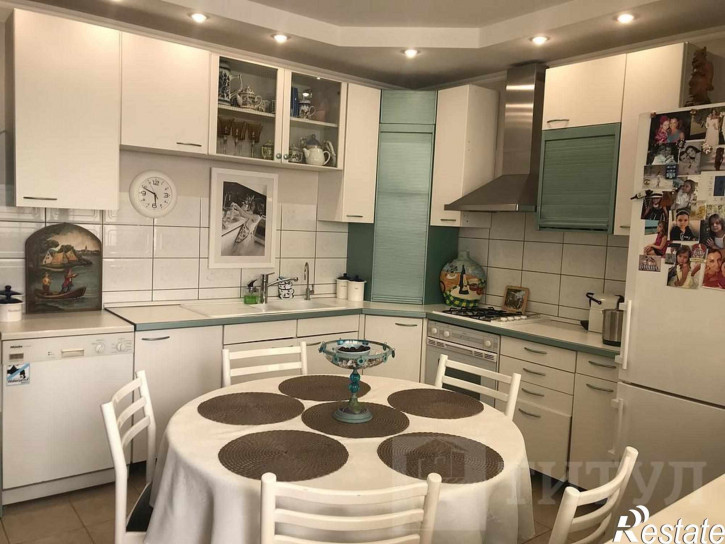 3-комн квартира Центр, Юфимцева