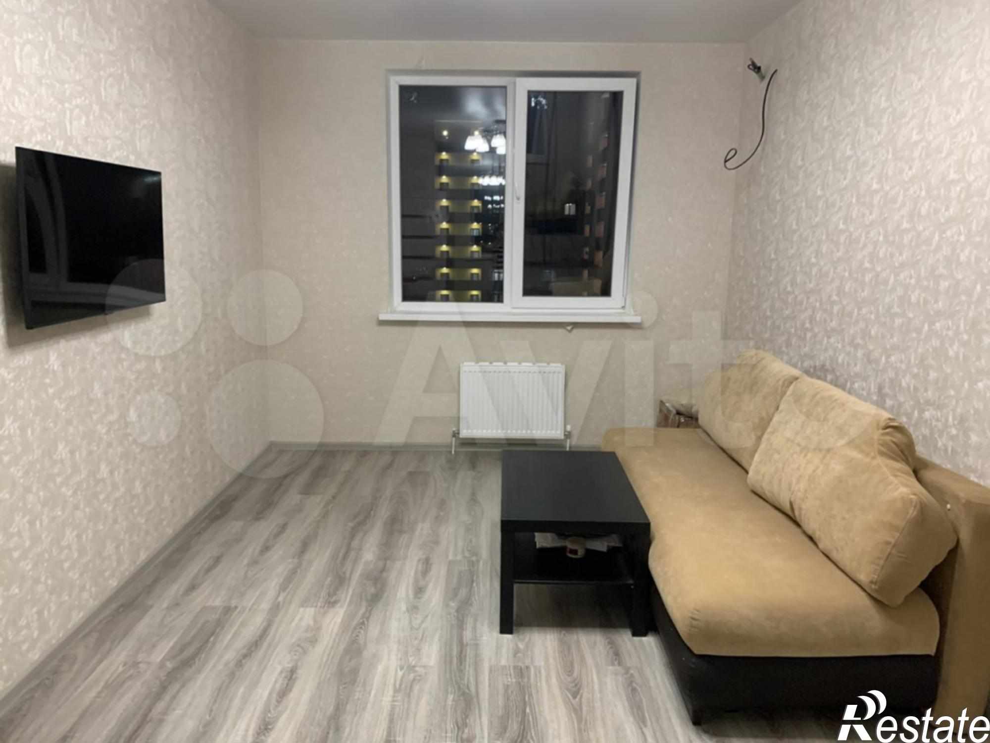 Купить квартиру за 4 100 000 рублей на Кулакова пр-кт, 5/2