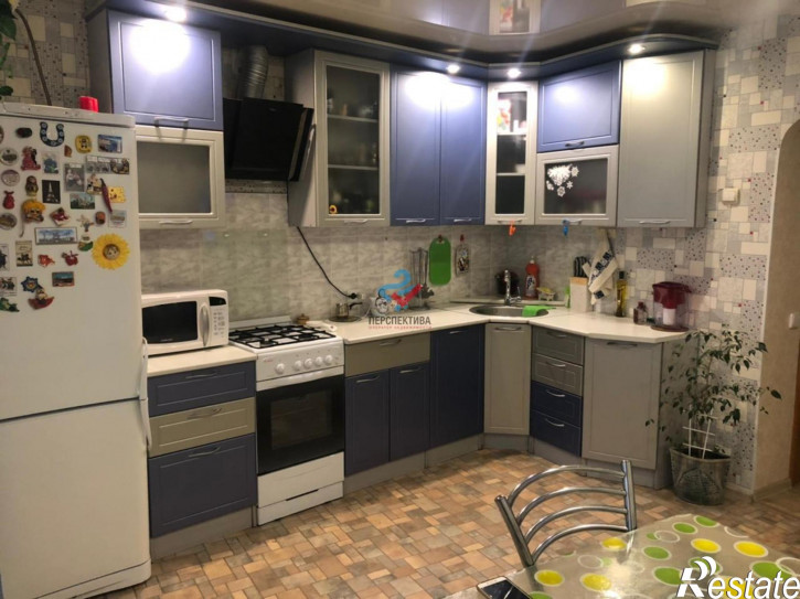 3-комн квартира улица Богданова, 61