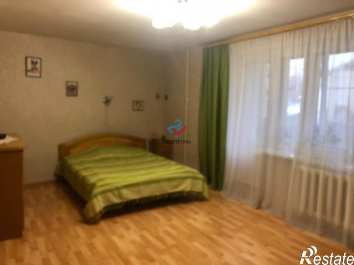 3-комн квартира улица Богданова, 61